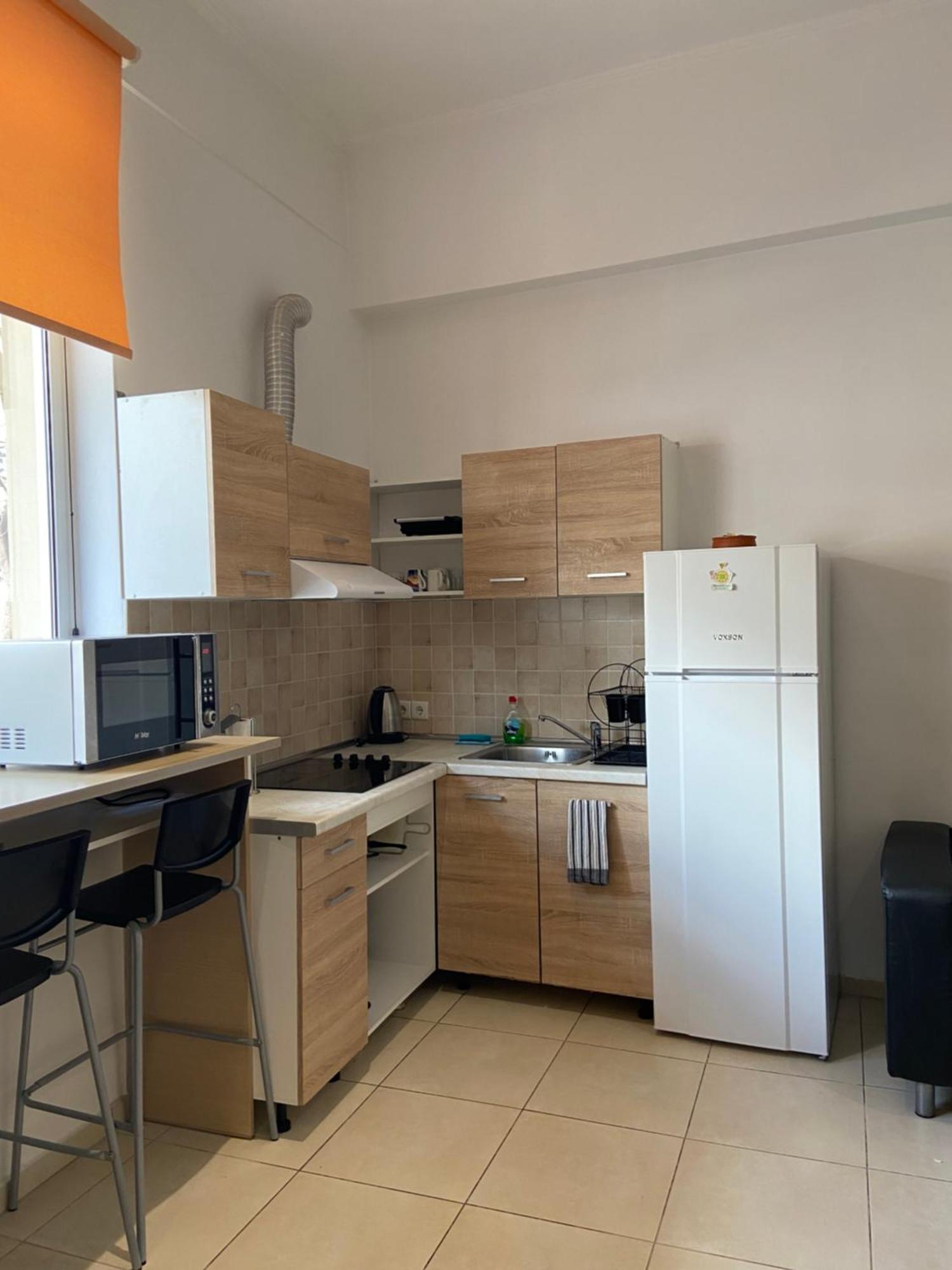 Sisifou Hostel Corinth エクステリア 写真